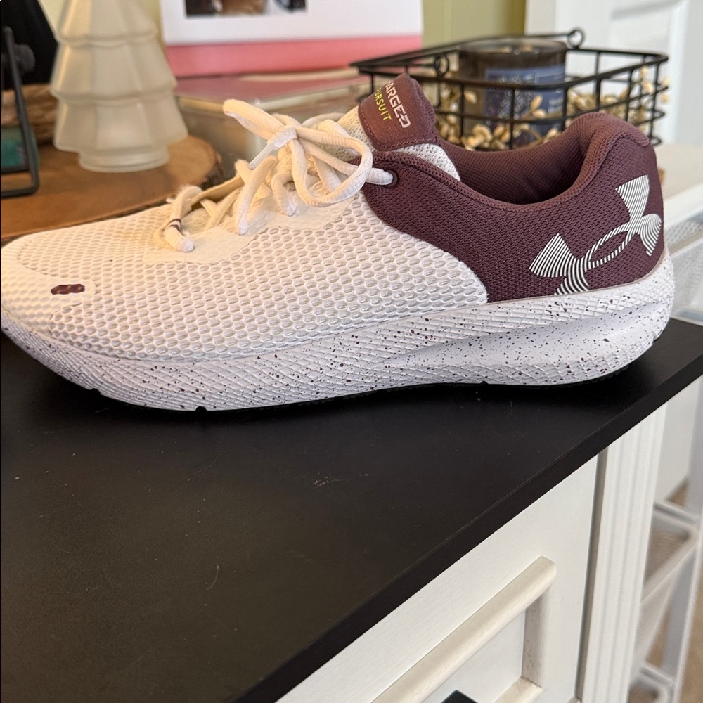 Under Armour sneakers - Picture 4 of 5